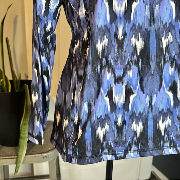 Talbots Long Sleeve Top with Blue and Black Pattern HALF ZIP PULLOVER - Picture 3 of 12